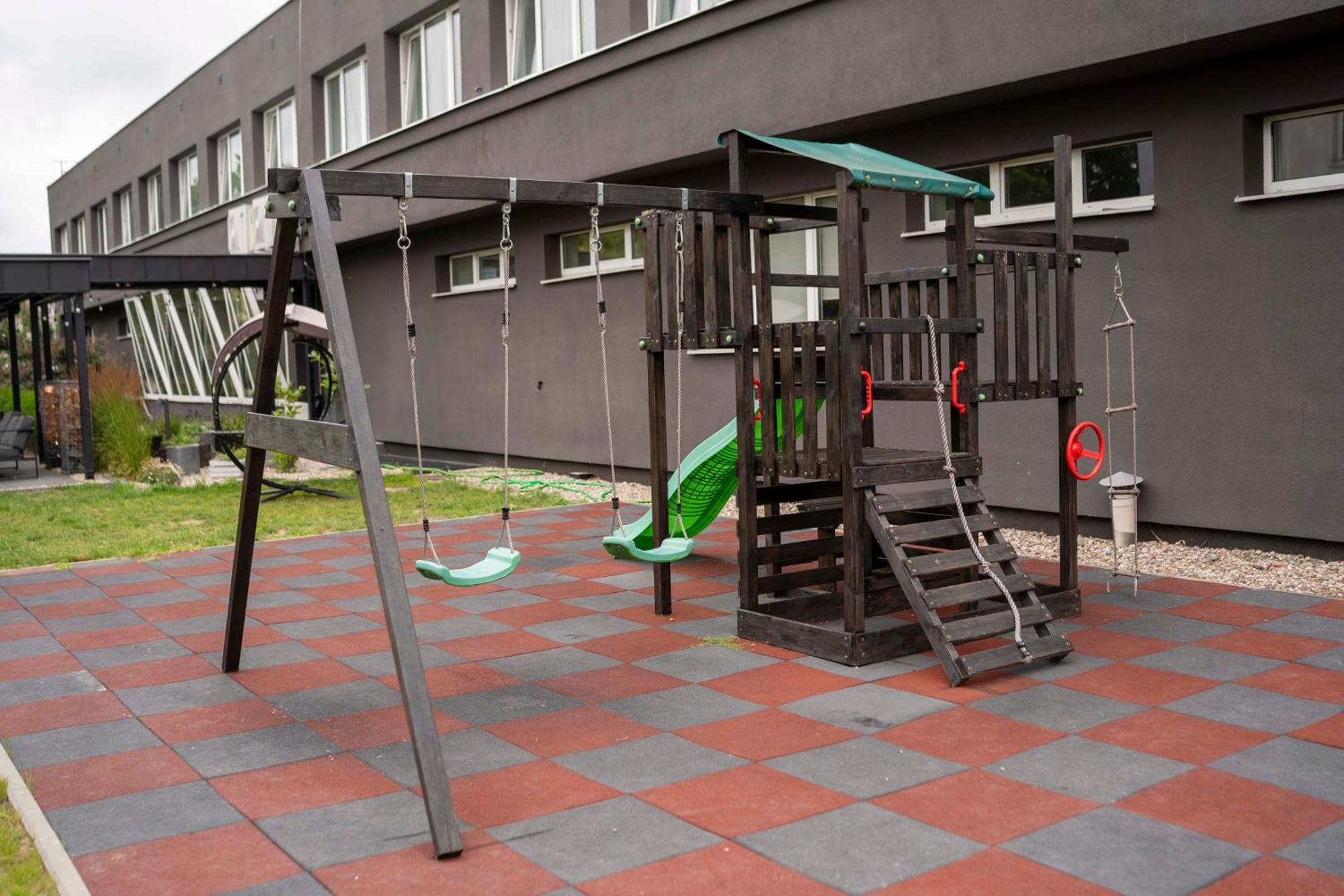 Lofft Hotel Ciechanów Екстериор снимка